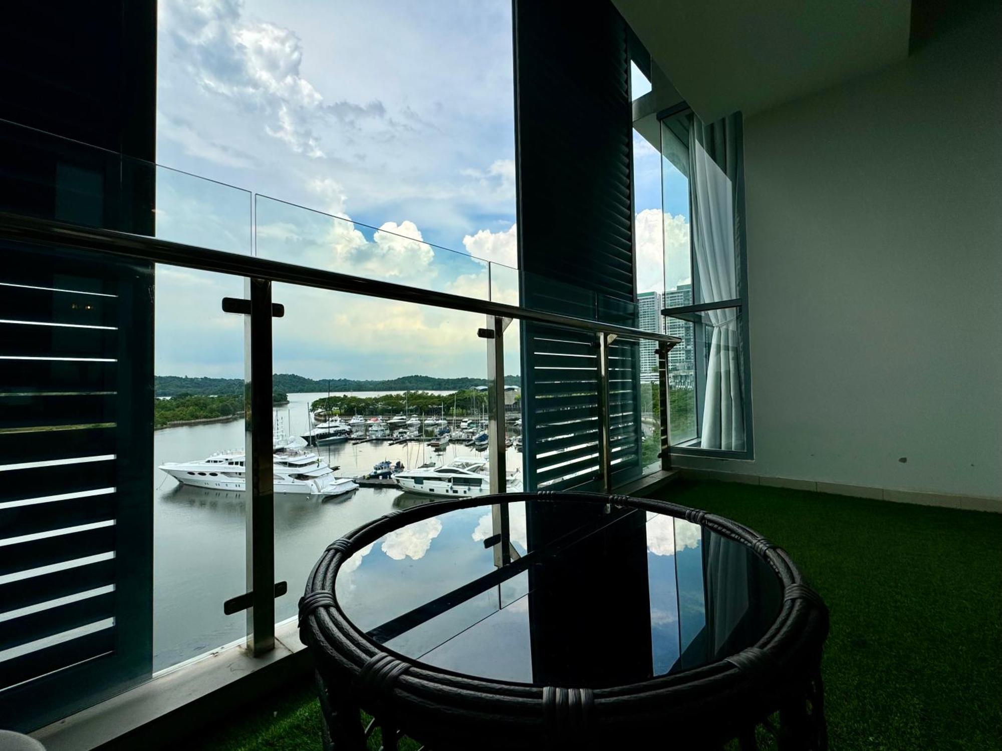 Puteri Harbour 3br - A Million Dollar View - 7 Mins To Legoland Apartment *