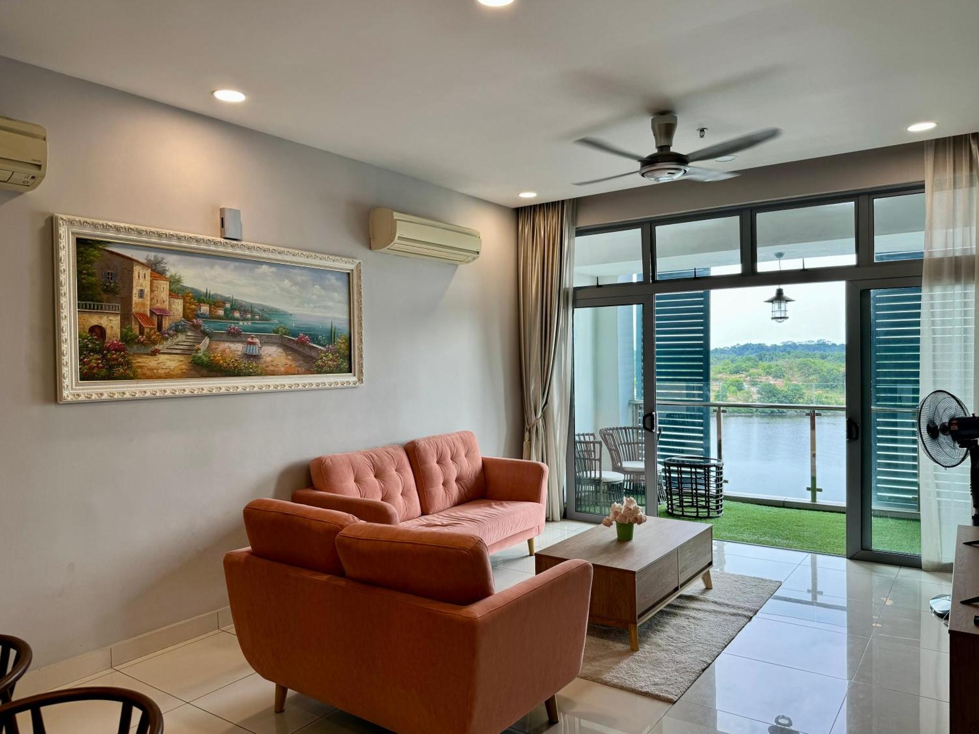 Puteri Harbour 3br - A Million Dollar View - 7 Mins To Legoland Apartment *