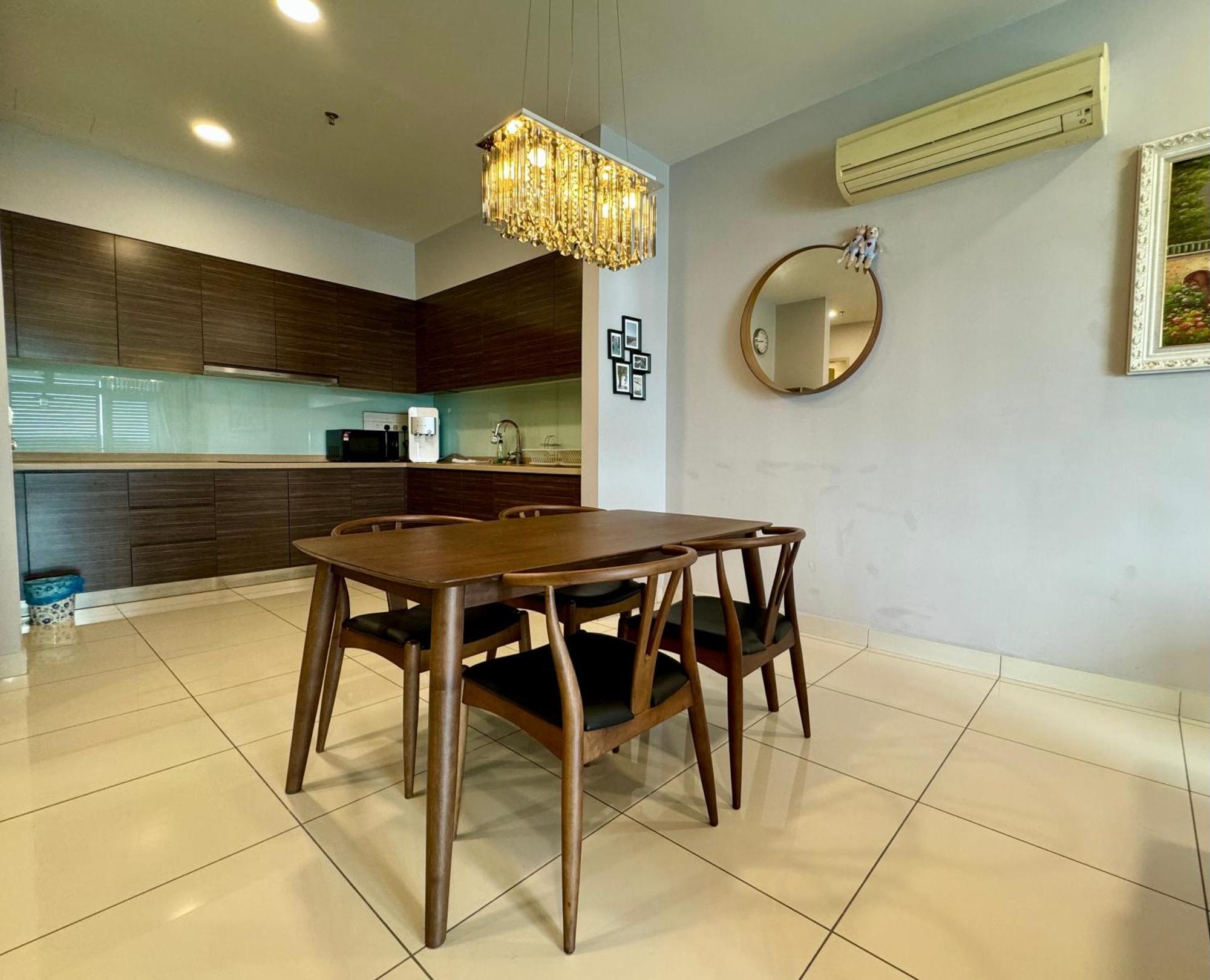 Puteri Harbour 3br - A Million Dollar View - 7 Mins To Legoland Apartment Nusajaya (Iskandar Puteri)